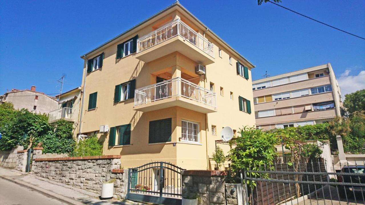 Beach House Спліт Екстер'єр фото